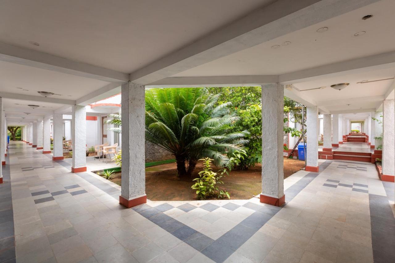 Kstdc Hotel Mayura Bhuvaneshwari Kamalapur Hampi Exterior foto