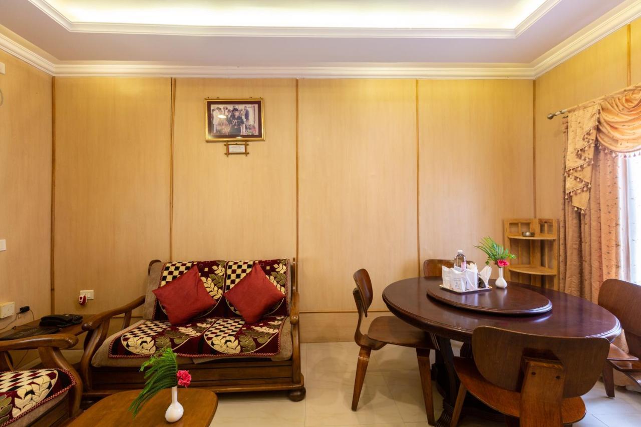Kstdc Hotel Mayura Bhuvaneshwari Kamalapur Hampi Exterior foto