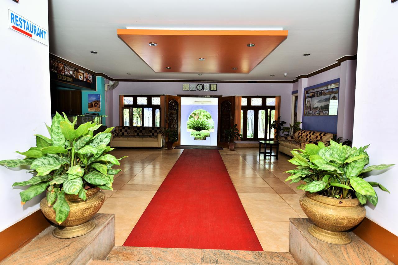 Kstdc Hotel Mayura Bhuvaneshwari Kamalapur Hampi Exterior foto