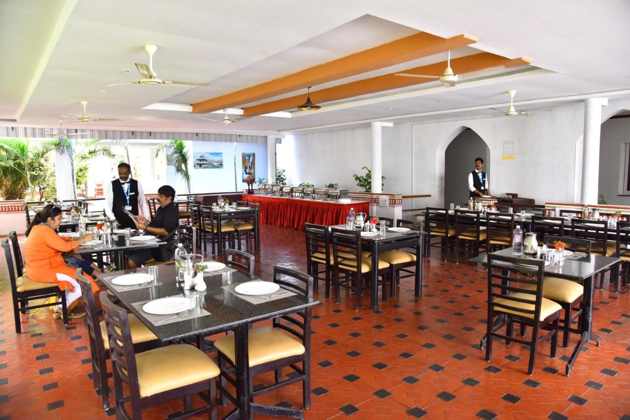 Kstdc Hotel Mayura Bhuvaneshwari Kamalapur Hampi Exterior foto